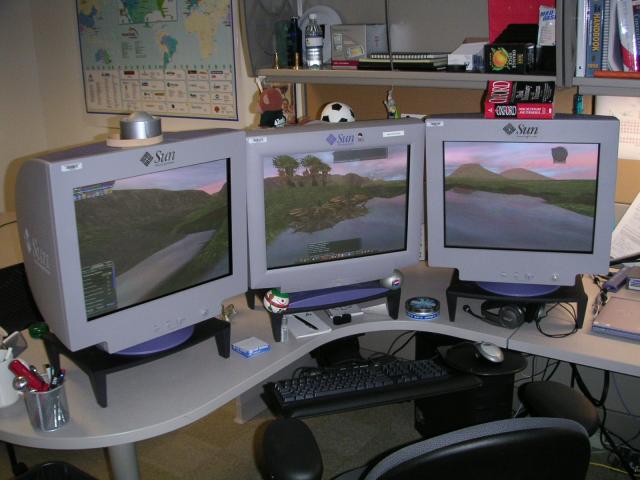 Asheron's Call 2 on THREE monitors!!!